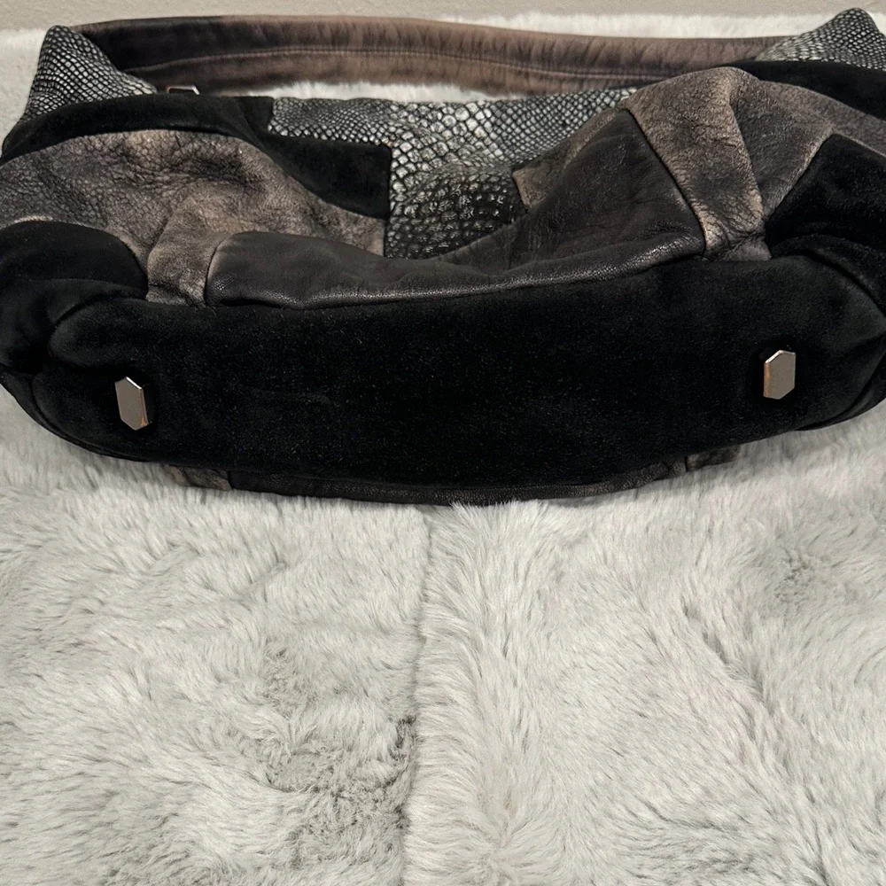 Liebeskind Irvine Hobo Bag Black Gray Leather Alligator Embossed Slouchy Luxe